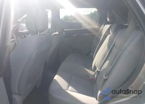 2011 Kia Sorento Lx z USA, uszkodzony, nr VIN 5XYKT4A16BG112734